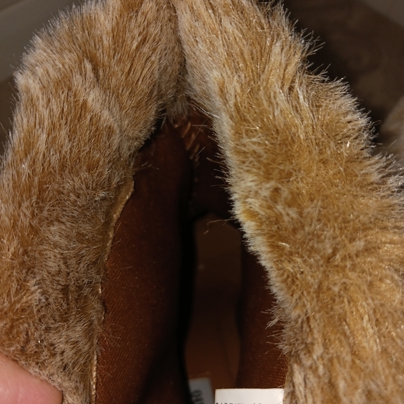 ZigiSoho Fur Booties with wedge heels Size 10 - Picture 5 of 13